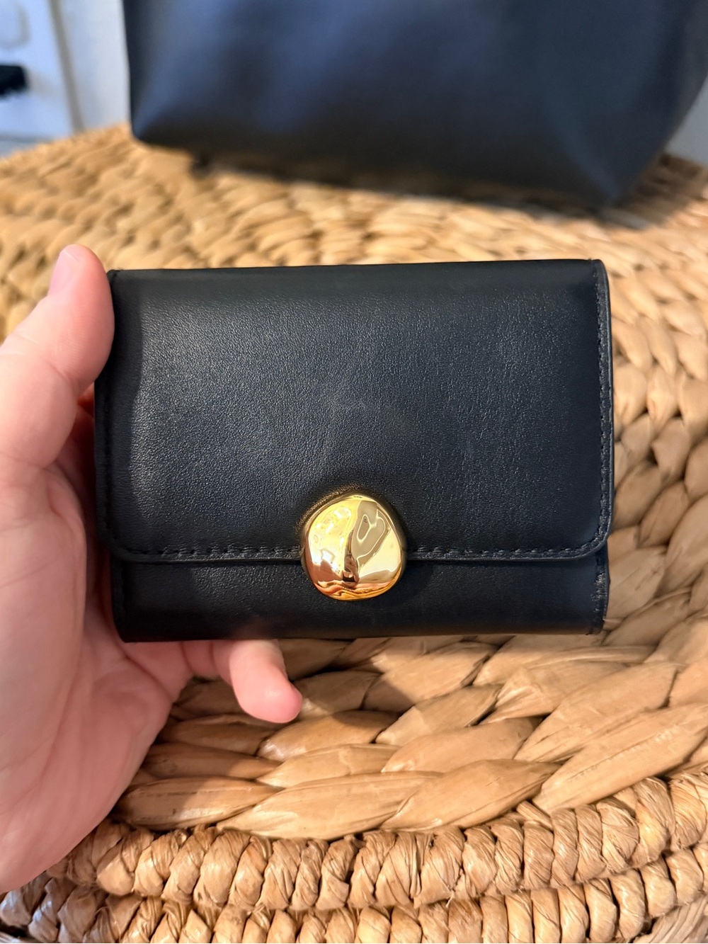 Madewell The Essential Bucket Tote with wallet - Picture 11 of 11